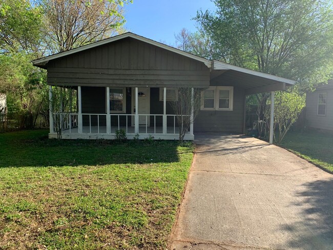 Building Photo - Wonderful 2 Bedroom Home For Lease
