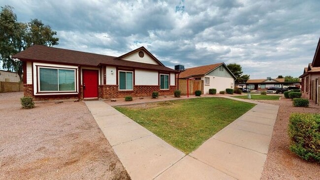 Photo - 1055 N Recker Rd House