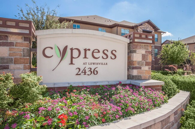 Foto del edificio - Cypress at Lewisville Apartment Homes