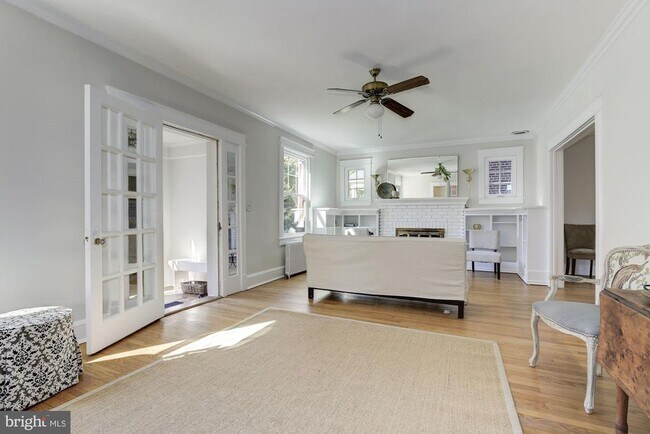 Foto del edificio - 5539 30th Pl NW