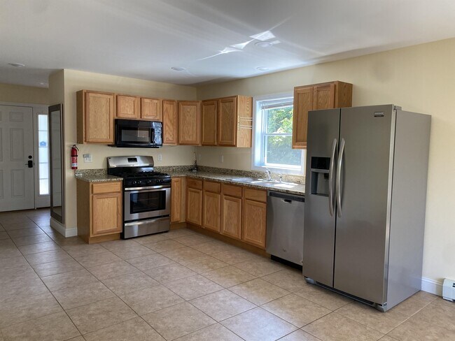 Foto del edificio - 116 Malletts Bay Ave