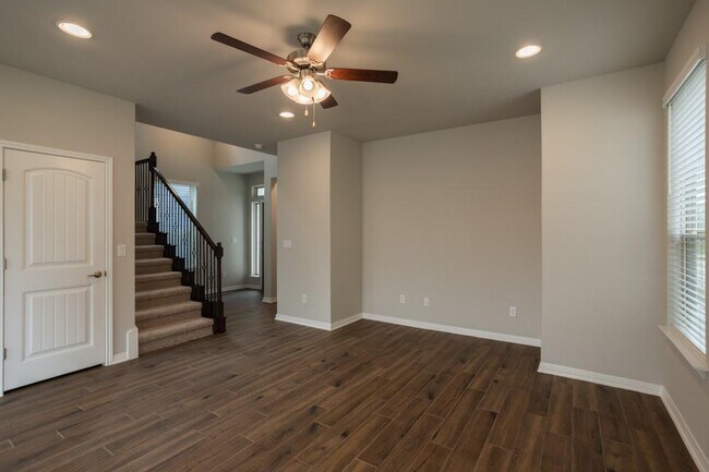 Building Photo - 1600 Harwell Loop