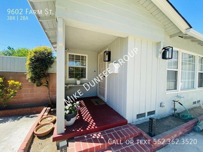 Foto del edificio - 9602 Farm St