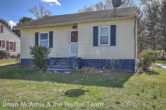 Building Photo - 2 br, 1 bath House - 1111 Forest St
