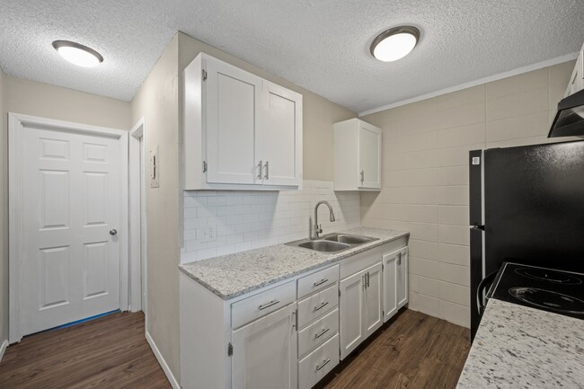 The Enclave - The Enclave Apartments