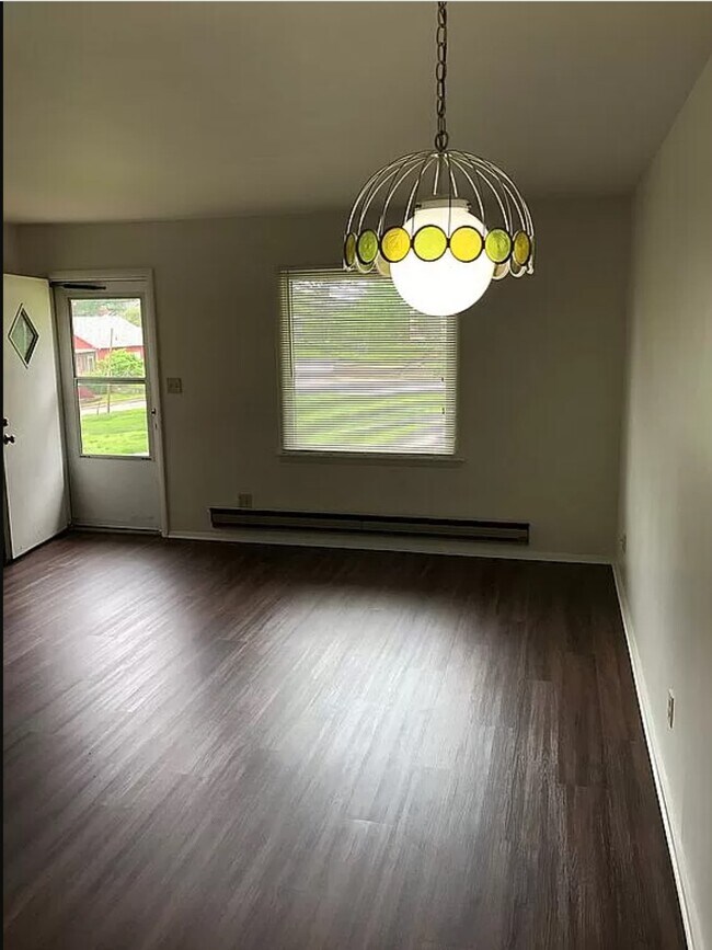 Building Photo - 2766 Forest Ave