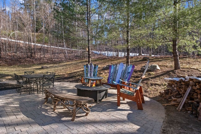 Building Photo - 20 Yellow Birch Cir