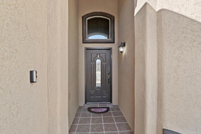 Building Photo - 4585 Hugo Reyes Dr