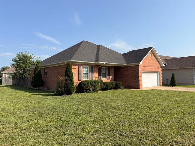 Foto del edificio - 1304 Primrose Ct