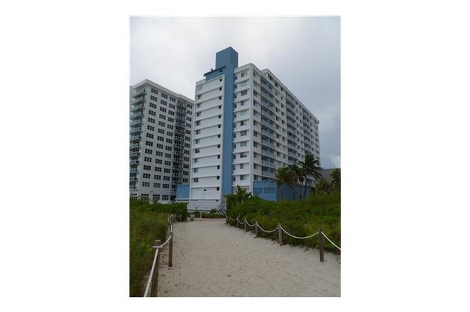 Primary Photo - 6969 Collins Ave