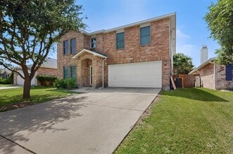 Building Photo - 2316 White Oak Dr