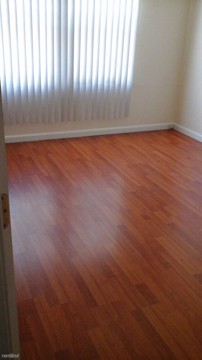 Foto del edificio - 3 br, 2 bath House - 1559 D Street