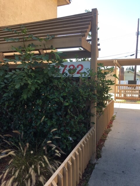 Foto del edificio - 7732 Chapman Ave