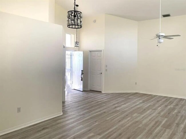 Building Photo - 5 Amberjack Terrace