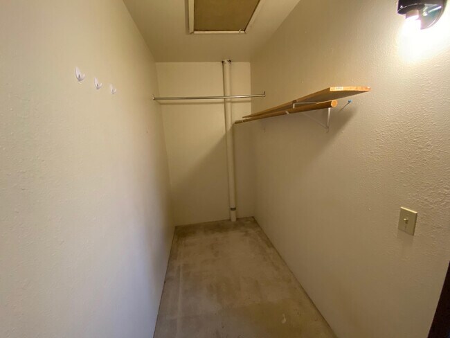 Building Photo - 4501 E Boardwalk Dr