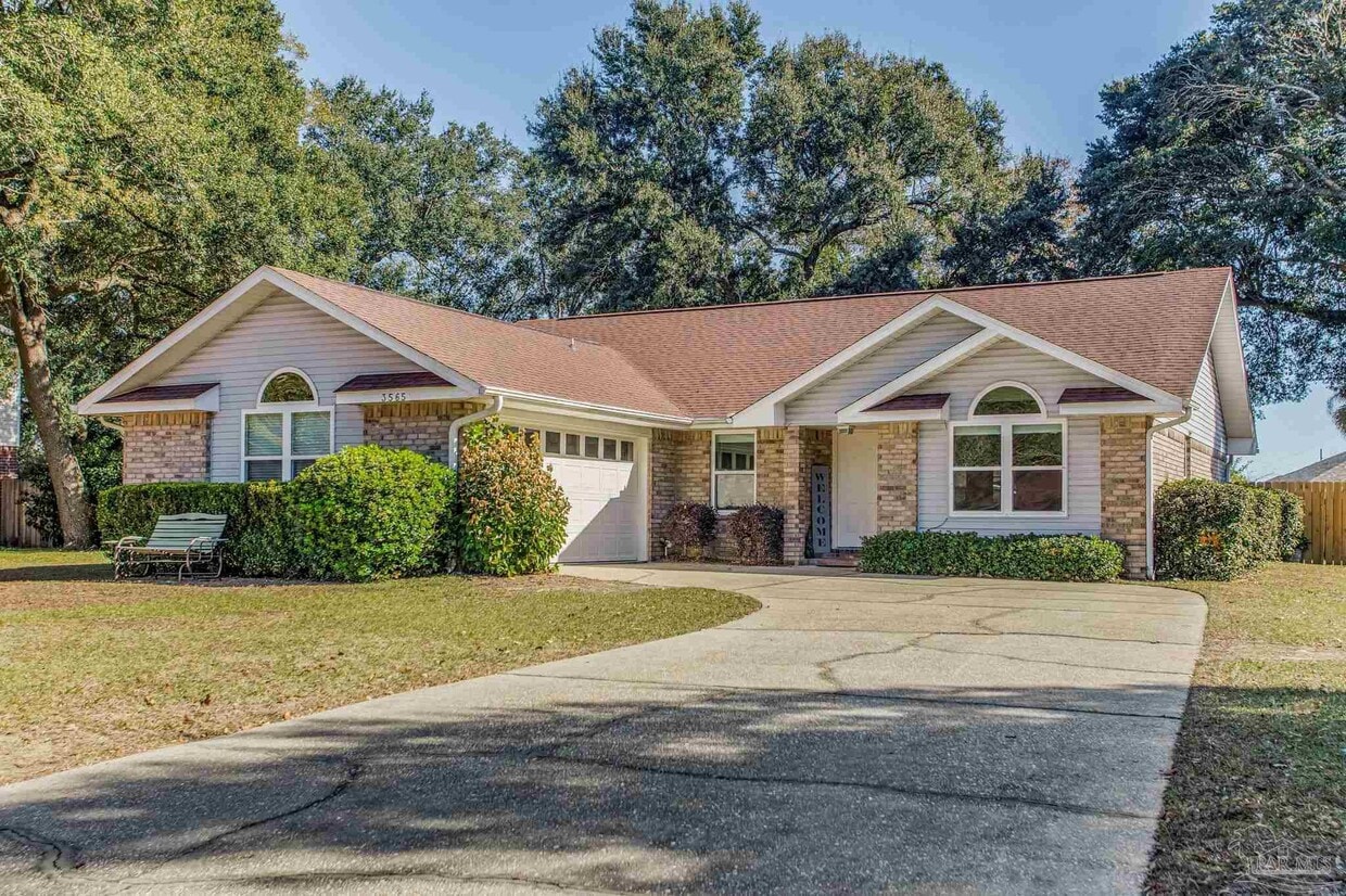 Foto principal - 3565 Stratford Ln