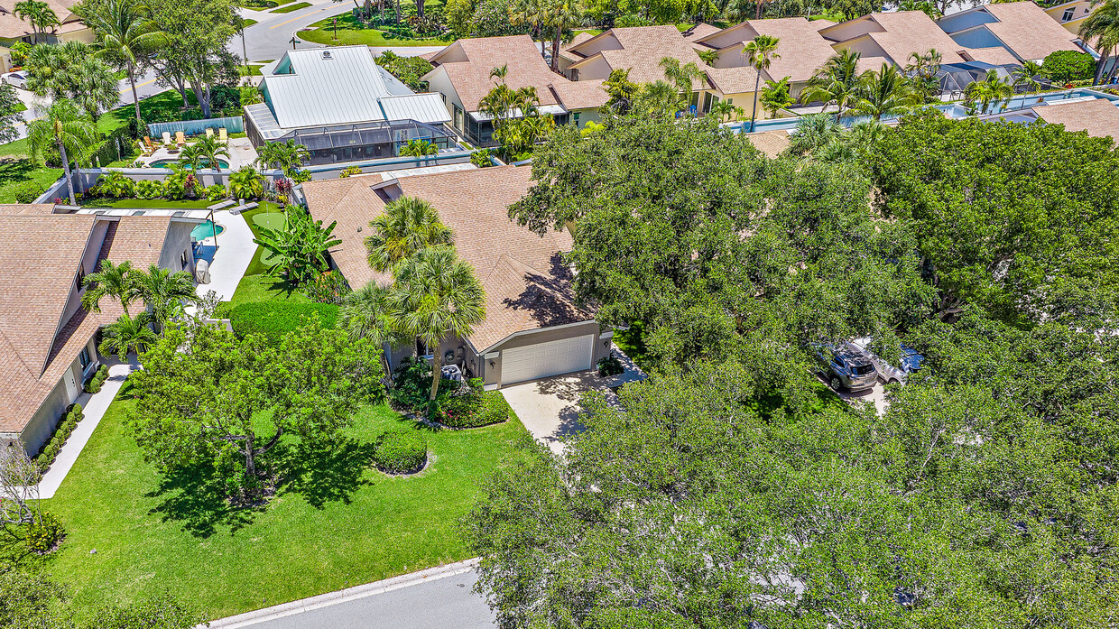 Primary Photo - 310 Leeward Dr