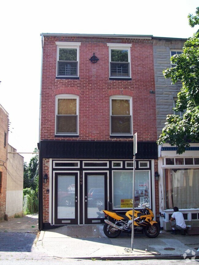 Building Photo - 1209 Hollins St