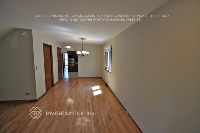 Building Photo - 6045 W School St