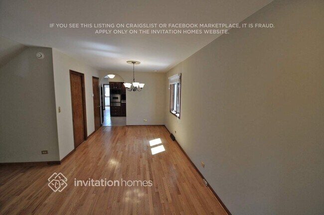 Foto del edificio - 6045 W School St