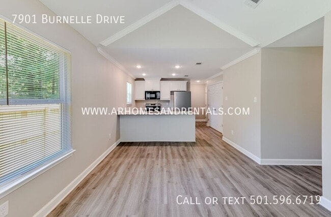 Foto del edificio - 7901 Burnelle Dr