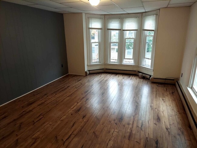 Building Photo - 55 Bradbury St