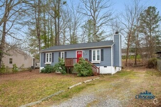 Building Photo - 10907 Speeks Ct