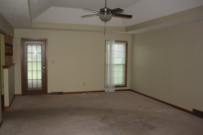 Building Photo - 9087 Nashville Rd