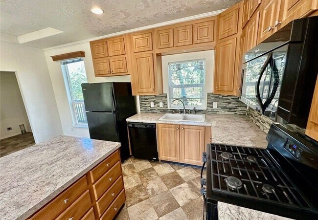 Foto del edificio - 3Bd 2bath  ****HOUSE IS FOR SALE***12 Mo. Lease will still be honored