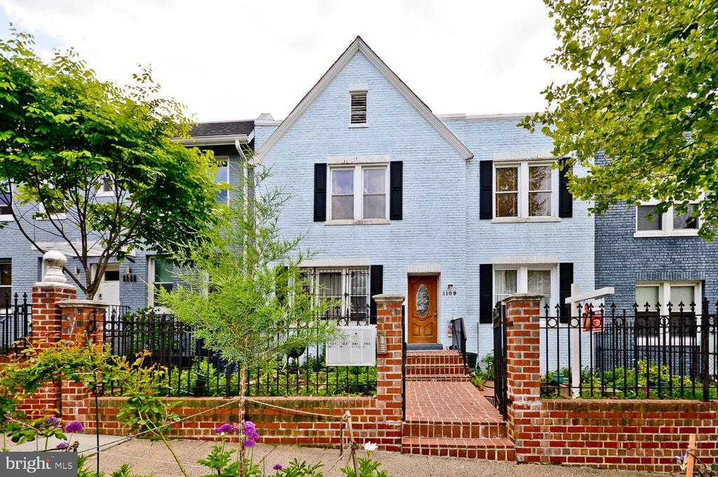 Foto principal - 1109 Penn St NE