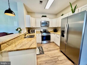 Building Photo - 11501 Cardoness Ln