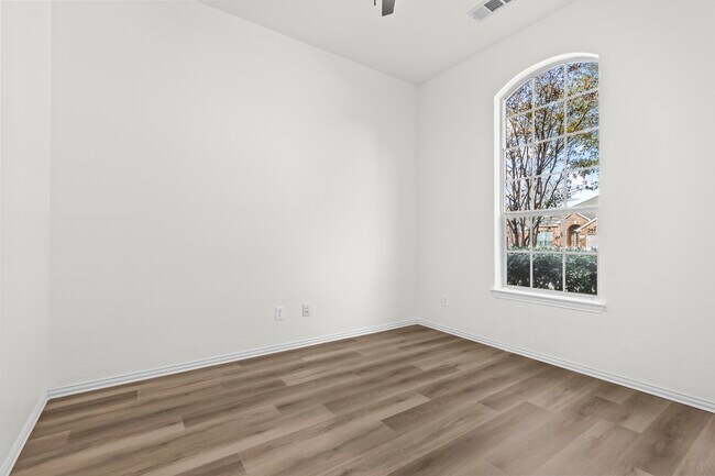 Foto del edificio - Lake Ridge