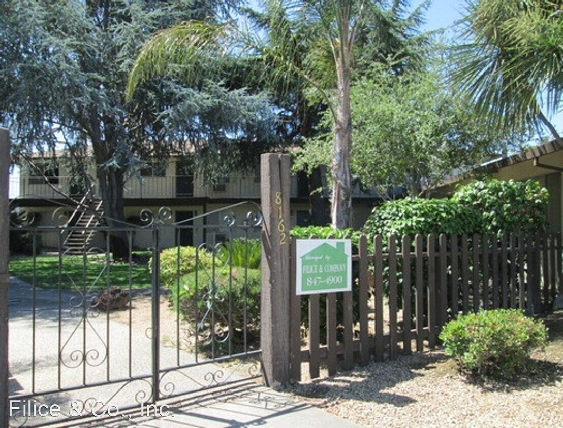 Primary Photo - 8162 Kelton Dr