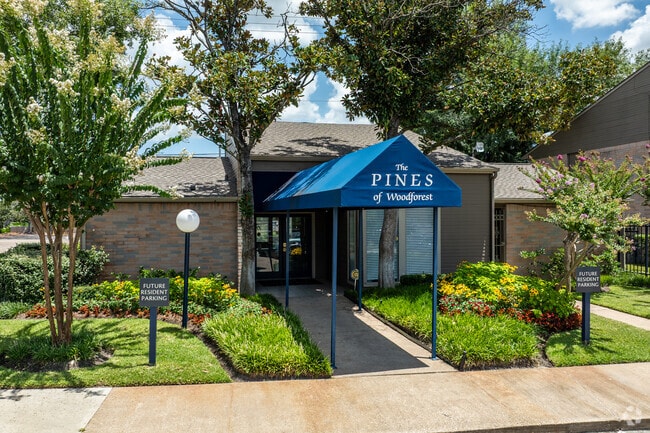Oficina de arrendamiento - Pines of Woodforest