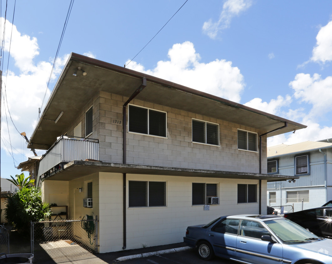 Building Photo - 1713 Kahai St