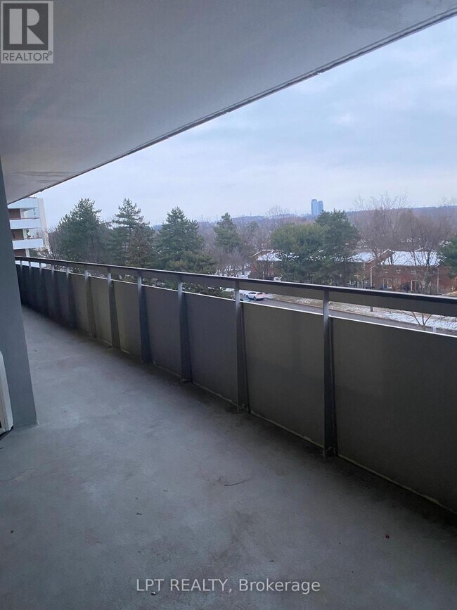 Building Photo - 80 Inverlochy Blvd