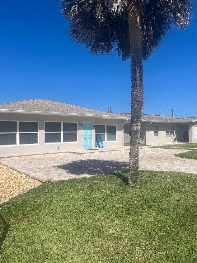 Primary Photo - 2702 S Atlantic Ave