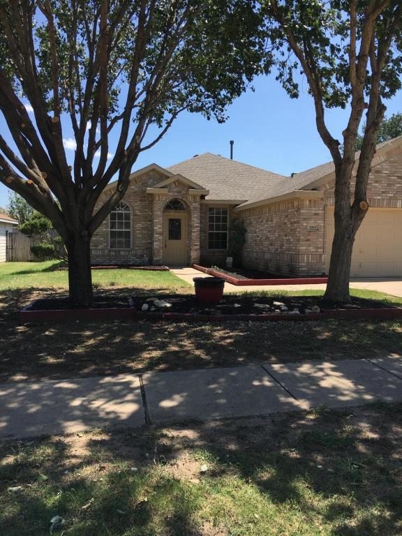 1069 Hillwood Dr House Rental in Saginaw, TX