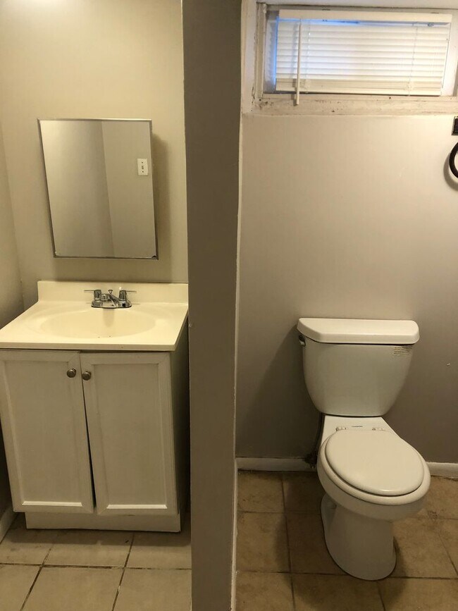 Foto del edificio - 3705 Chicago Ave