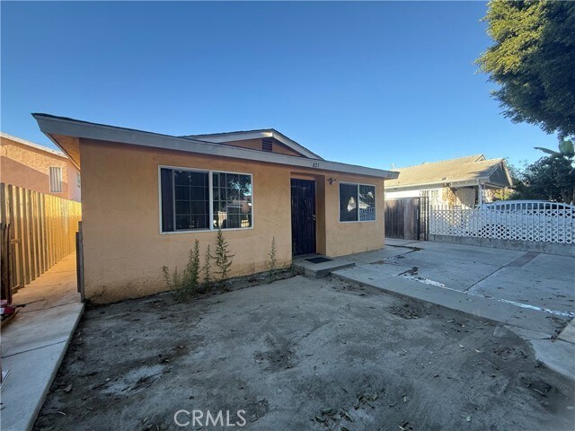Foto del edificio - 823 E 75th St