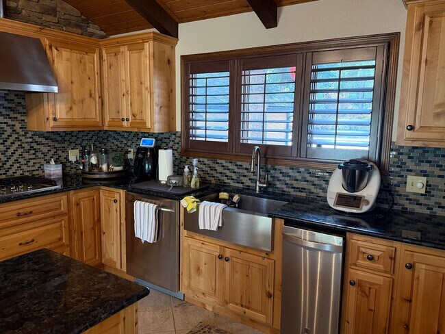 Building Photo - Tucked Away Mountain Retreat in Durango