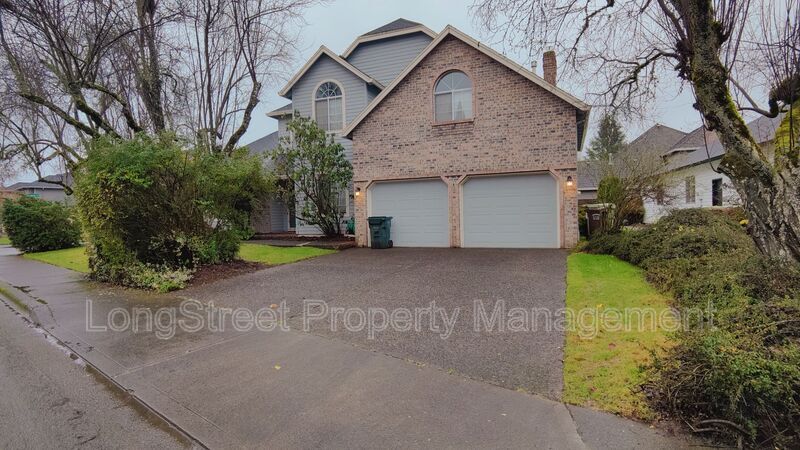 Primary Photo - 20640 NW Yoncalla Ct