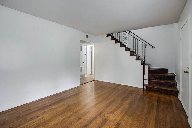 Foto del edificio - 3030 Camden St