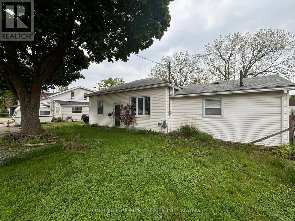Primary Photo - 17 Davidson St