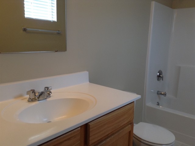 Building Photo - 5330 Rivers Edge Boulevard