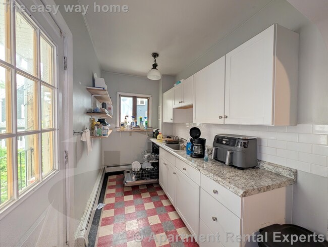Photo - 33 Rogers Ave Unit #1 Apartment