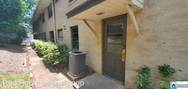 Building Photo - 2307 20th Ave S
