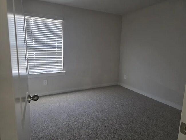 Foto del edificio - 4718 Oak Point Dr