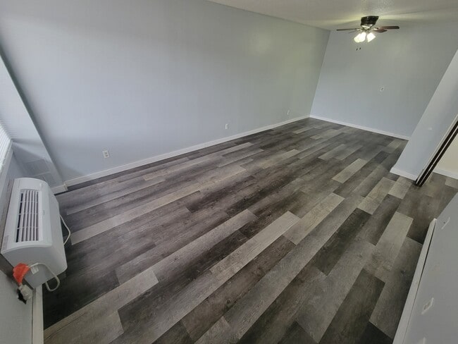 Building Photo - 1003 Saint Anne St