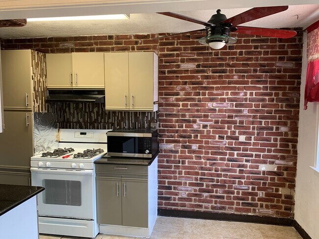 Photo - 6717 Eastwood St Townhome